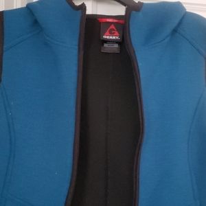 Athleisure hooded, zippered vest